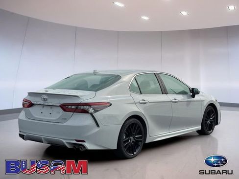 Used 2024 Toyota Camry XSE FWD image 4
