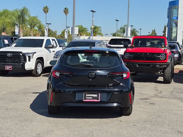 Used 2023 Toyota Corolla SE w/ SE Premium Package FWD image 7