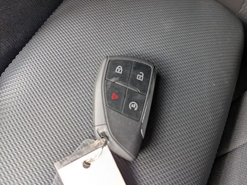 Used 2025 Chevrolet Equinox LT image 27