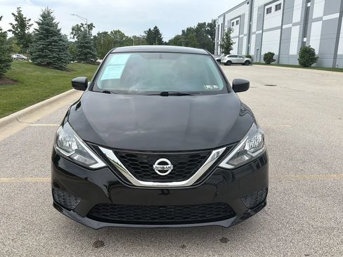 Used 2017 Nissan Sentra SV w/ Driver's Assist Package FWD image 2
