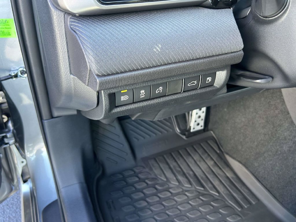 New 2026 Toyota Camry SE w/ Convenience Package FWD image 17