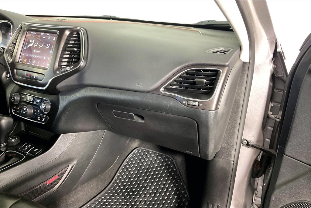 Used 2022 Jeep Cherokee Trailhawk w/ Sun, Sound & Nav Group AWD/4WD image 14
