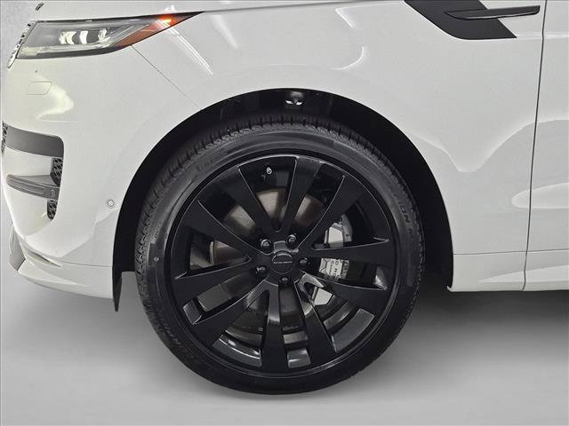 New 2026 Land Rover Range Rover Sport Dynamic SE AWD/4WD image 10