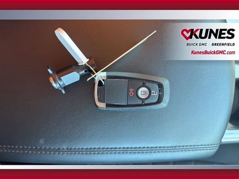 Used 2024 Ford Edge SEL image 57