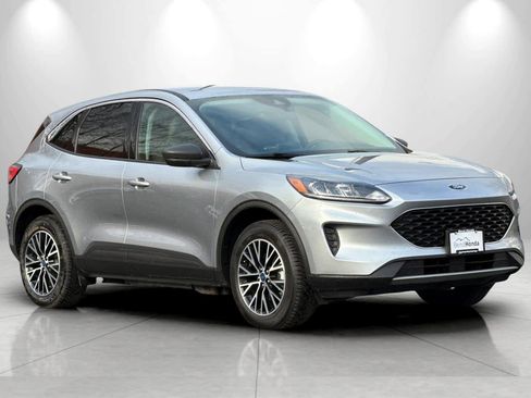 Used 2022 Ford Escape SE image 9