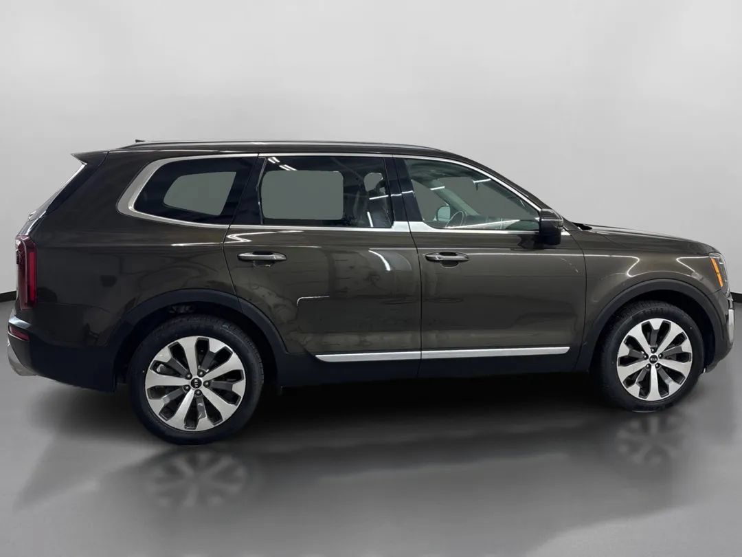 Used 2020 Kia Telluride S FWD image 11