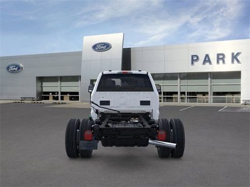 New 2025 Ford F550 4x4 Crew Cab Super Duty image 5