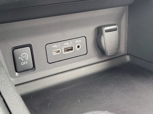 Used 2024 Nissan Sentra SV w/ Trunk Package FWD image 30