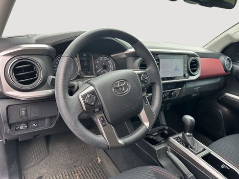 Certified 2023 Toyota Tacoma SR5 w/ Technology Package AWD/4WD image 10