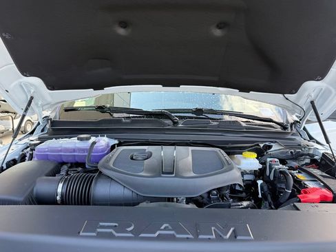 New 2026 RAM 1500 Big Horn AWD/4WD image 17