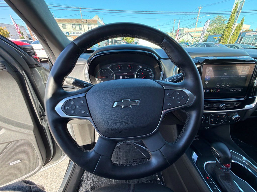 Used 2023 Chevrolet Traverse RS w/ LPO, Floor Liner Package AWD/4WD image 30
