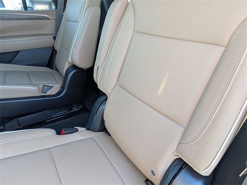 Used 2023 Chevrolet Tahoe Premier w/ Premium Package image 32