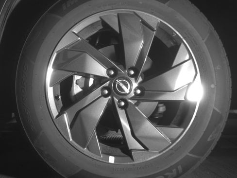 Used 2025 Nissan Rogue SV FWD image 12