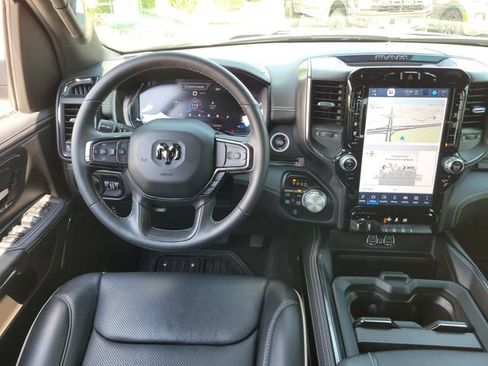 Used 2024 RAM 1500 Limited AWD/4WD image 9