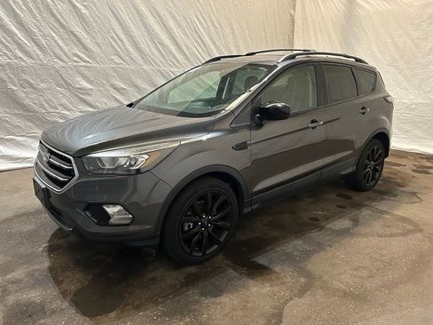 Used 2018 Ford Escape SE w/ SE Sport Appearance Package AWD/4WD image 5