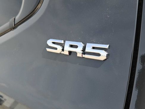 Used 2025 Toyota Tacoma SR5 AWD/4WD image 11