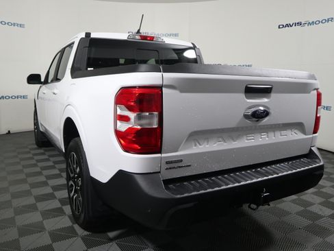 Used 2024 Ford Maverick Lariat FWD image 9