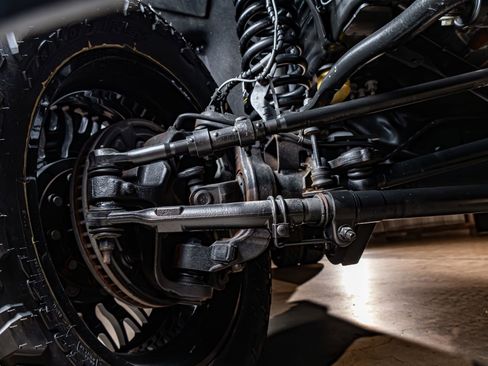 Used 2025 Ford F450 Platinum w/ FX4 Off-Road Package image 12