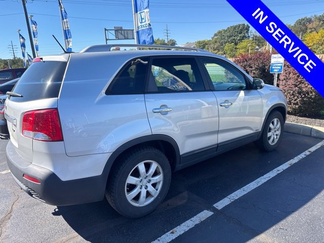 Used 2011 Kia Sorento LX w/ Convenience Pkg AWD/4WD image 3