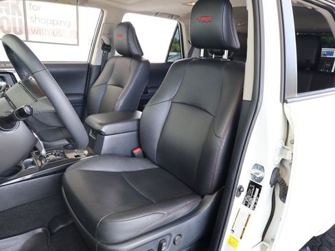 Used 2021 Toyota 4Runner TRD Off-Road Premium w/ Moonroof Package AWD/4WD image 14