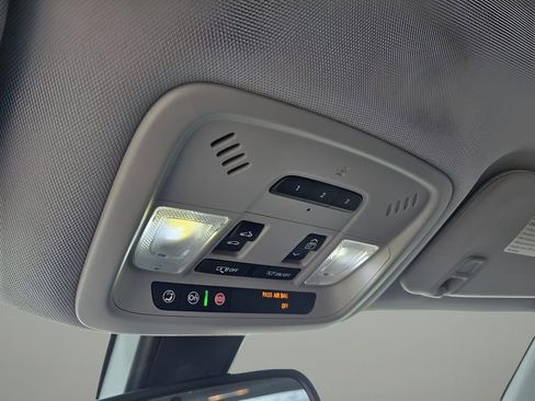 Used 2017 Chevrolet Malibu LT w/ Leather Package image 22