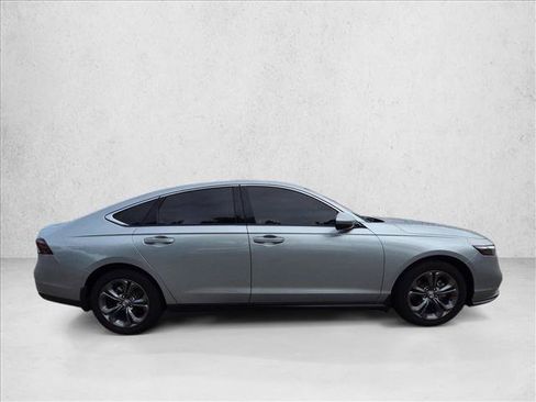Used 2024 Honda Accord EX image 4