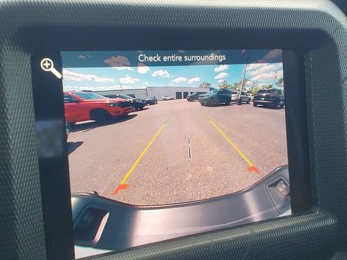 Used 2023 Jeep Gladiator Sport AWD/4WD image 16