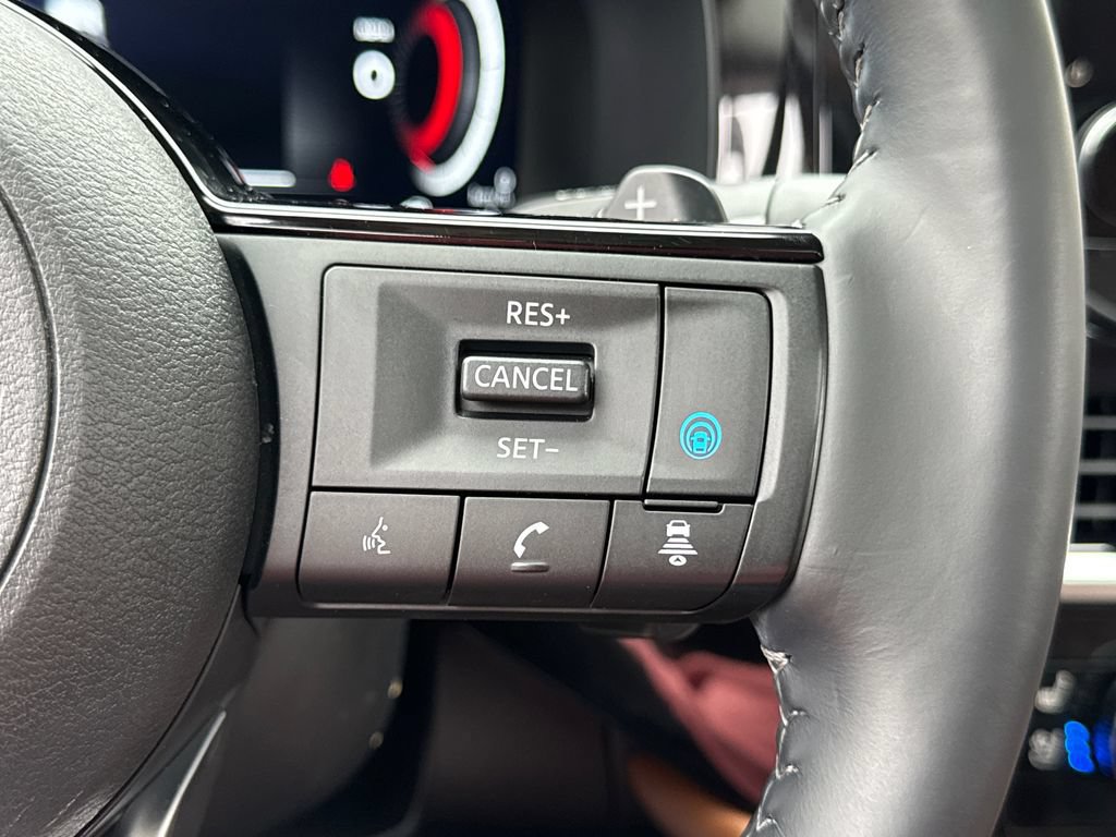 Used 2025 Nissan Pathfinder Platinum w/ Cargo Package AWD/4WD image 19