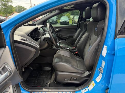 Used 2017 Ford Focus RS AWD/4WD image 30