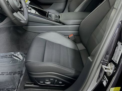 New 2026 Porsche Panamera Turbo image 22