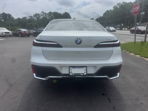 Used 2023 BMW 740i RWD image 5