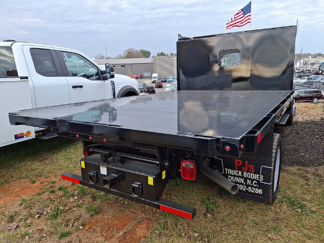 New 2024 Ford F550 4x4 Regular Cab Super Duty image 3