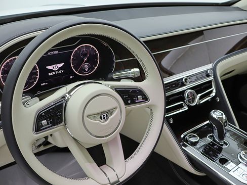 Used 2024 Bentley Flying Spur S V8 image 30