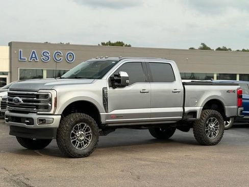 Used 2024 Ford F250 Limited AWD/4WD image 1