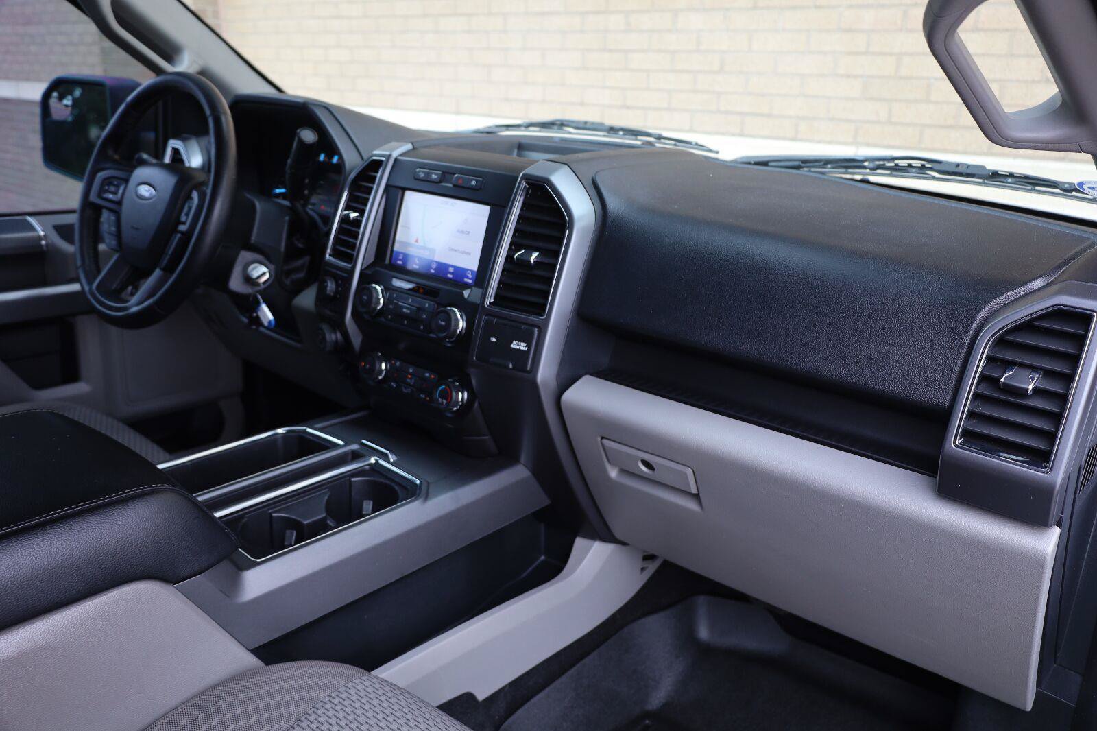 Used 2019 Ford F150 XLT w/ Equipment Group 302A Luxury AWD/4WD image 27