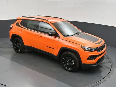 New 2026 Jeep Compass Latitude AWD/4WD image 30