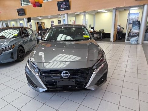 New 2025 Nissan Altima 2.5 SV w/ SV Special Edition Package image 3