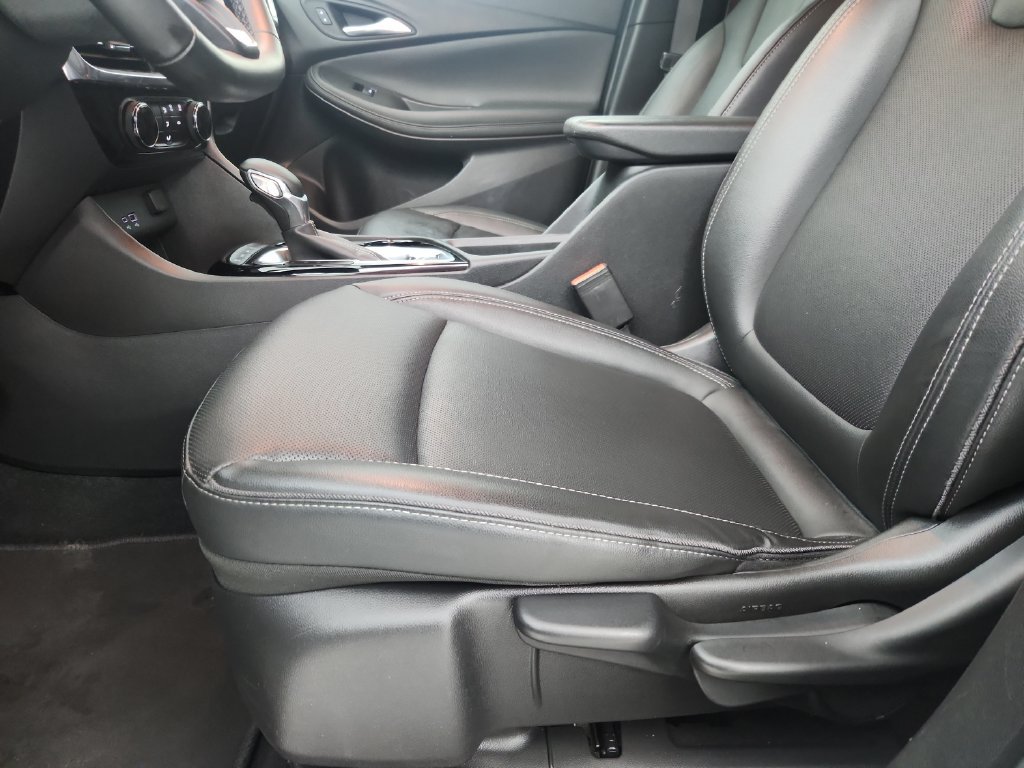 Used 2024 Buick Encore GX Sport Touring AWD/4WD image 22