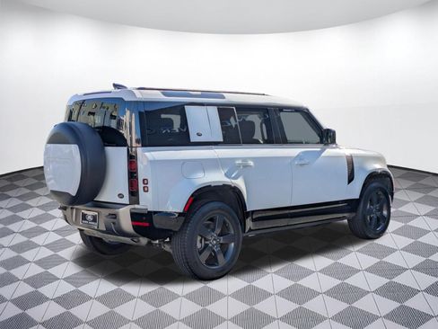 Used 2021 Land Rover Defender 110 X-Dynamic HSE AWD/4WD image 5