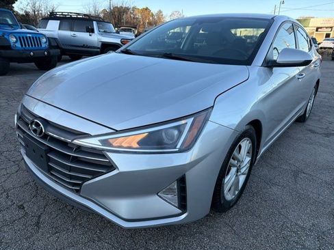 Used 2019 Hyundai Elantra SEL image 3