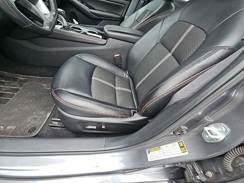 Used 2024 Nissan Altima 2.5 SR image 12
