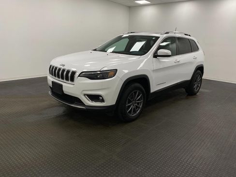 Used 2019 Jeep Cherokee Limited w/ Luxury Group AWD/4WD image 10