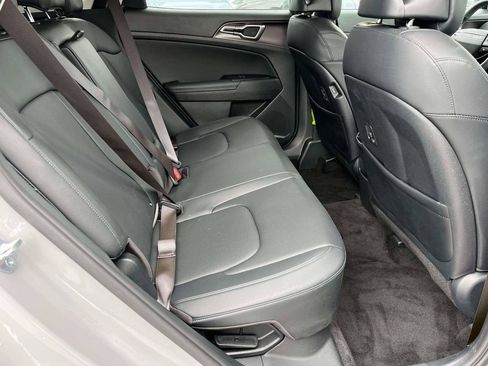 Certified 2026 Kia Sportage EX AWD/4WD image 10