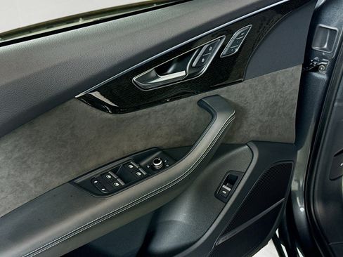 Used 2021 Audi SQ7 Premium Plus image 20