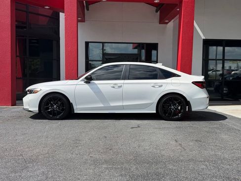 Used 2025 Honda Civic Sport image 4