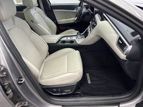 Used 2023 Genesis G70 2.0T w/ Sport Prestige Package RWD image 15
