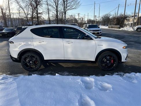 New 2026 Alfa Romeo Tonale w/ Quick Order Package 23H Volce image 9