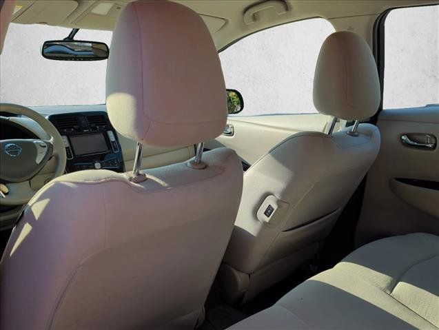 Used 2012 Nissan Leaf SL FWD image 19