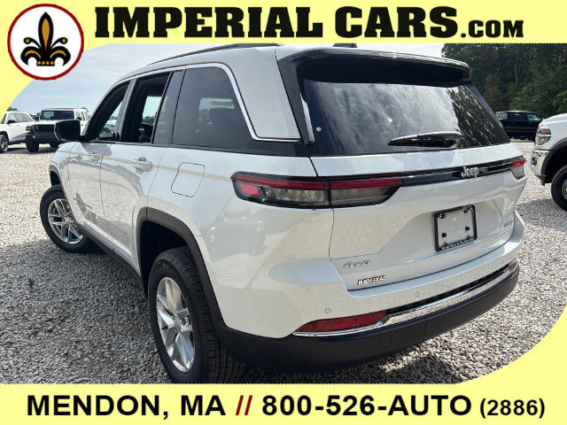 New 2026 Jeep Grand Cherokee Laredo AWD/4WD image 9