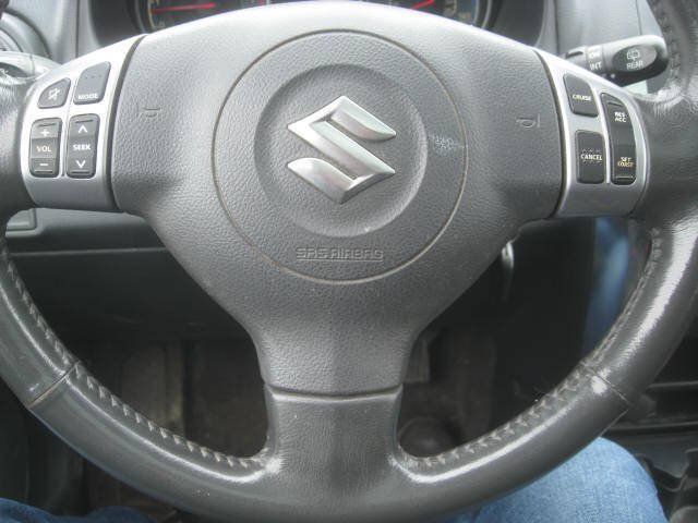 Used 2012 Suzuki SX4 Premium AWD/4WD image 27